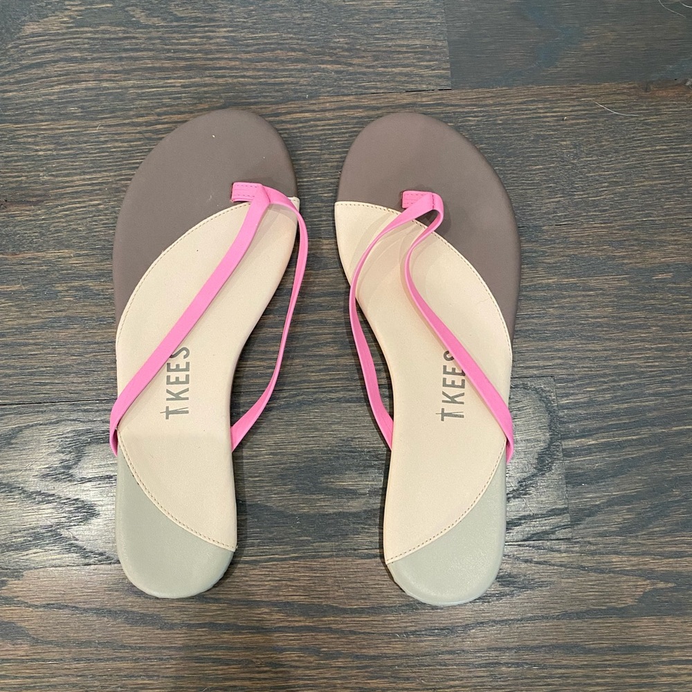 TKEES flip flops